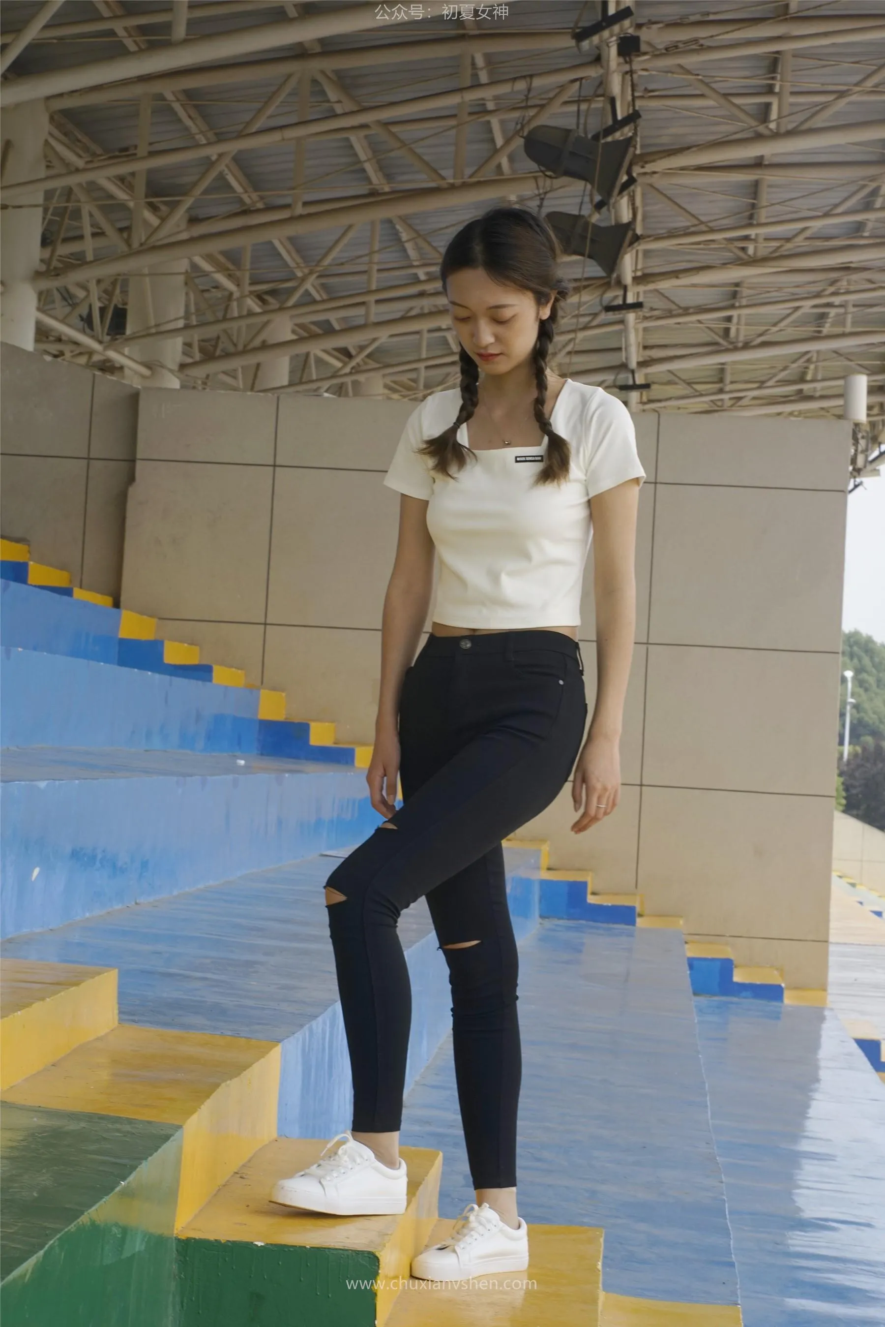 初夏女神 NO.067 依依 邻家女孩-毕业季 [140P]插图1